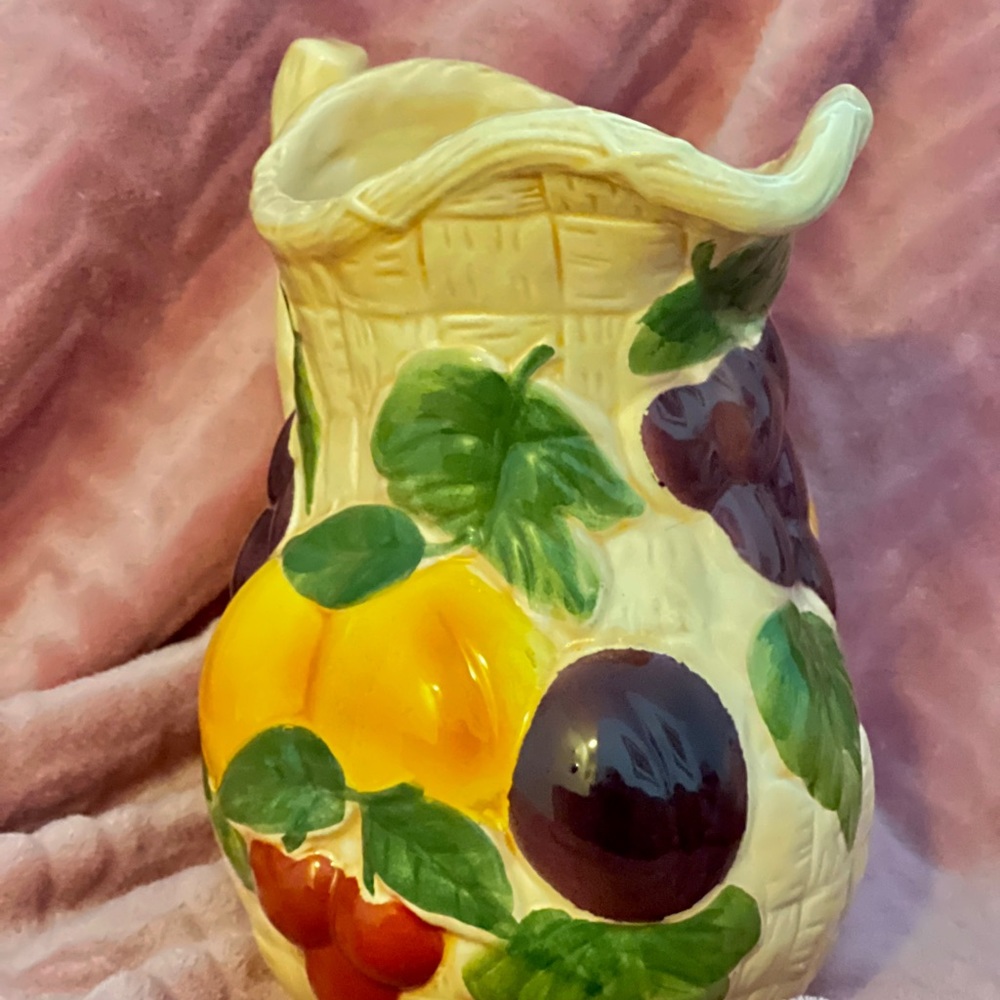 Vintage Collectible AVON of NY 6 Cup Pitcher, “Golden Harvest” 1970 - Picture 3 of 12
